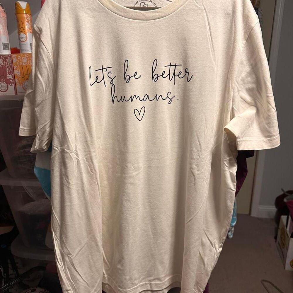 Unbranded Women's Cream and White T-shirt